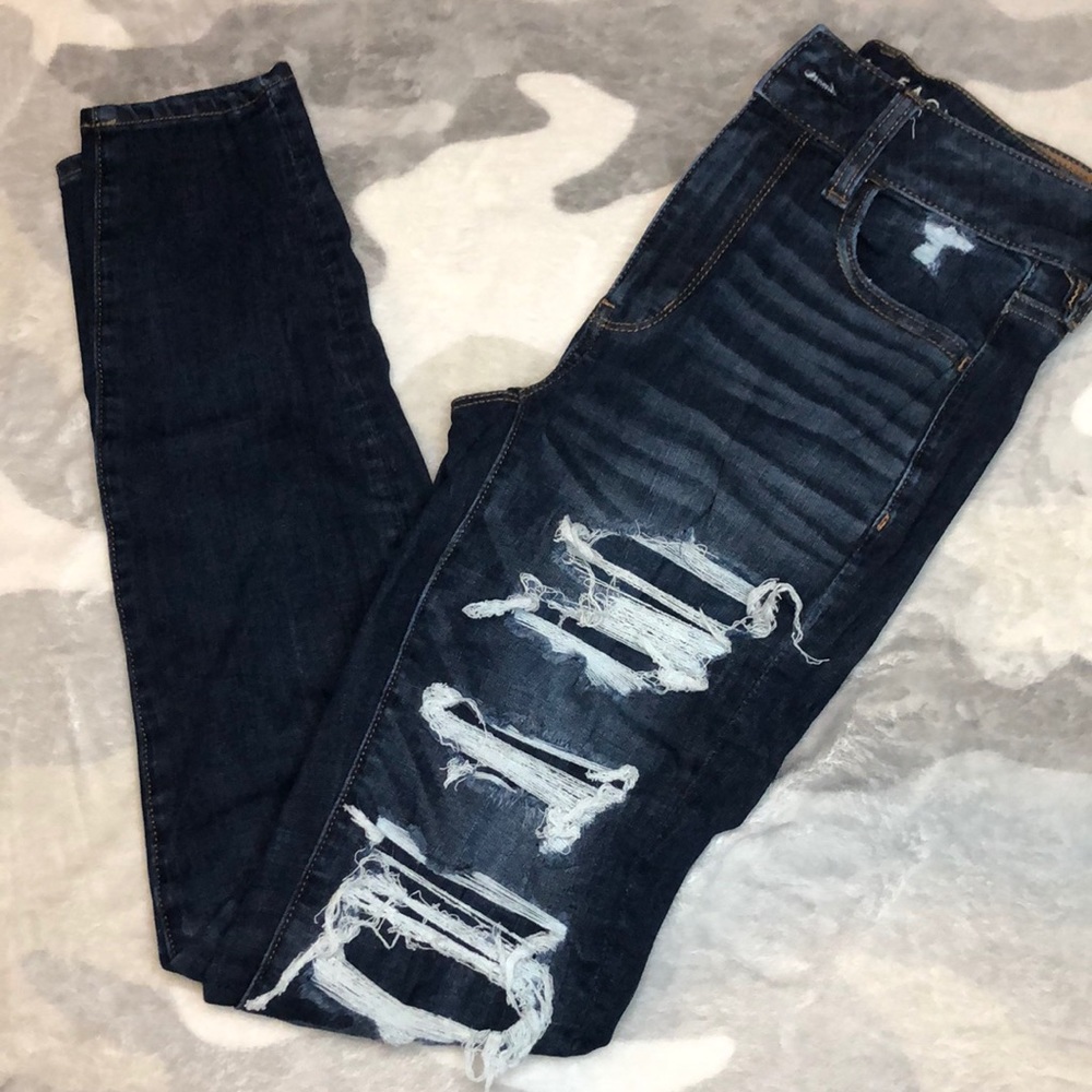 American Eagle High Waisted Jeans